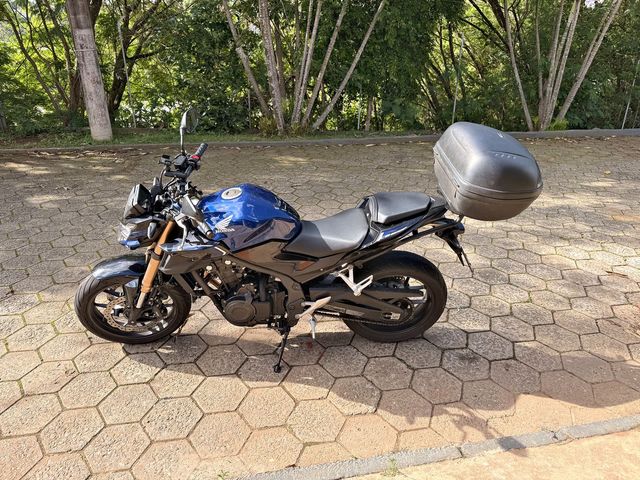 Honda CB500 do motofrete, vista lateral